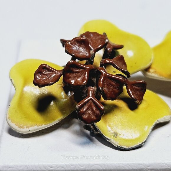 Vtg Poppy Flower Earrings Studs Clip-on Metal Enameled Retro 3d Yellow & Brown - Picture 7 of 9